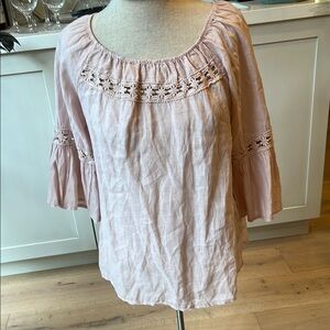 EUC Bellambra 100% linen soft pink bell
sleeve wide neck blouse made in Italy